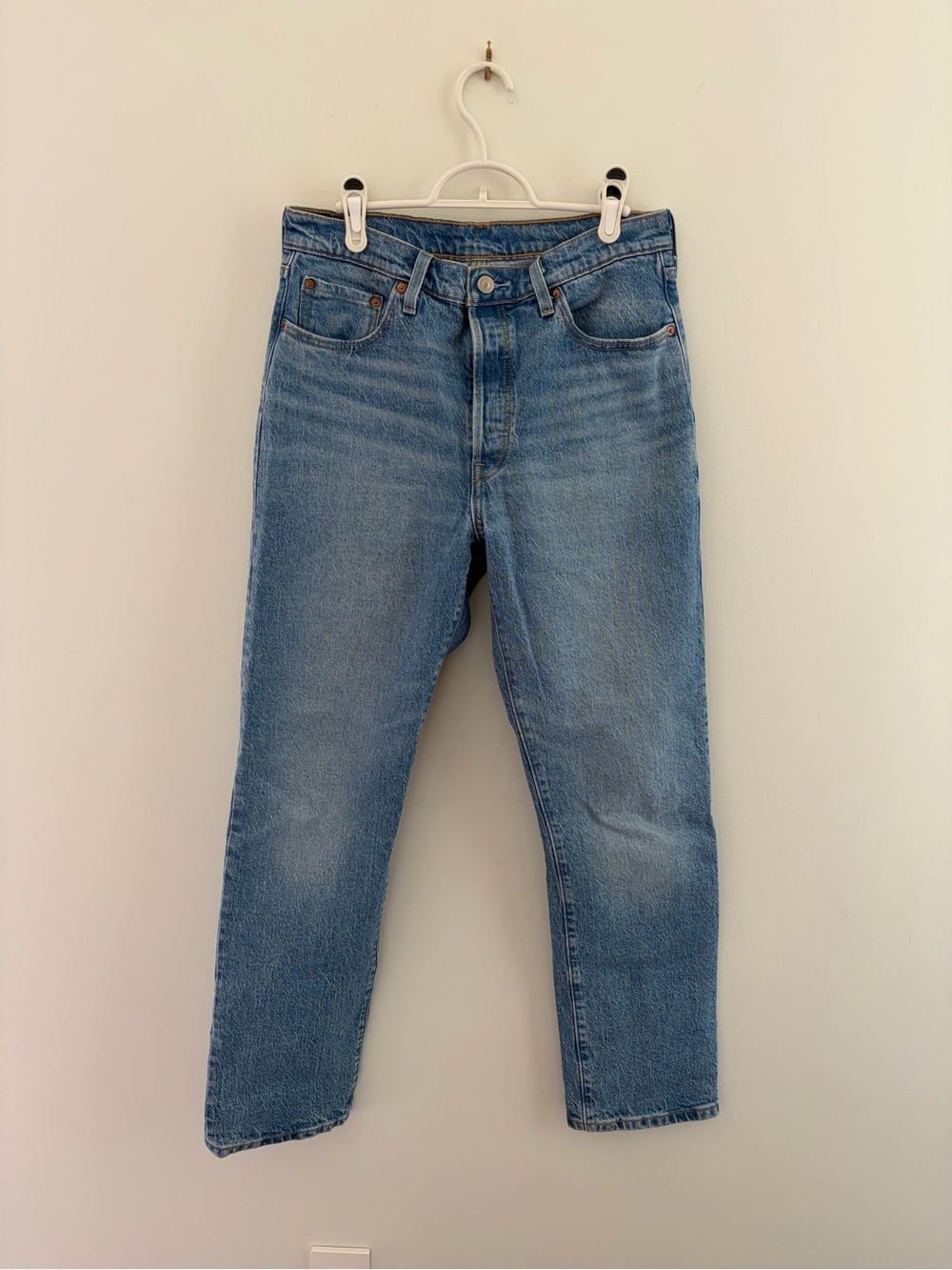 Levi's Women's Straight-Leg Mid Blue Jeans, 29x30